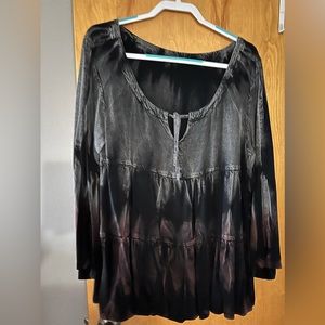 NEW w/o tags Women’s baby doll style tiered tunic top